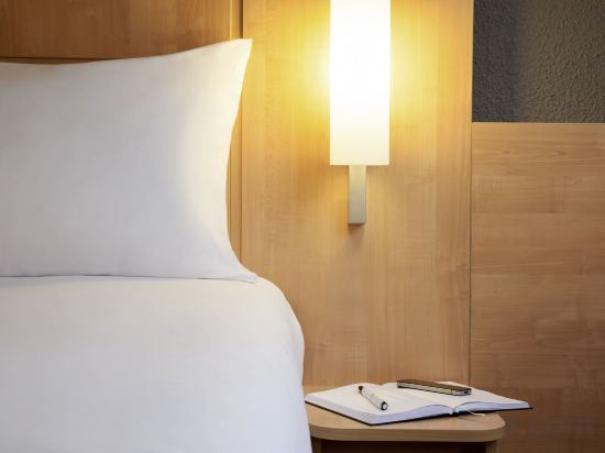 Фото Ibis Hyères Centre