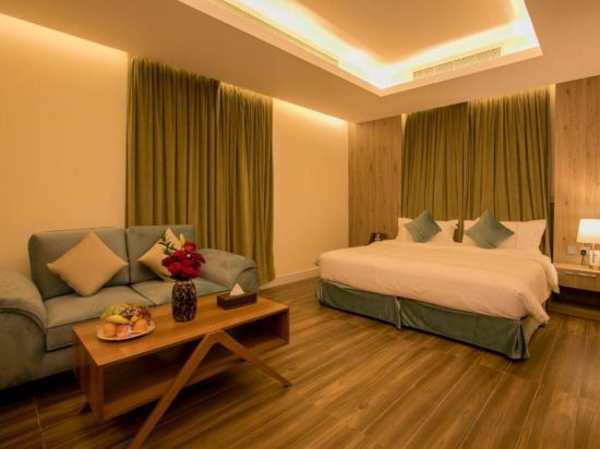 Фото Luxury Night Hotel