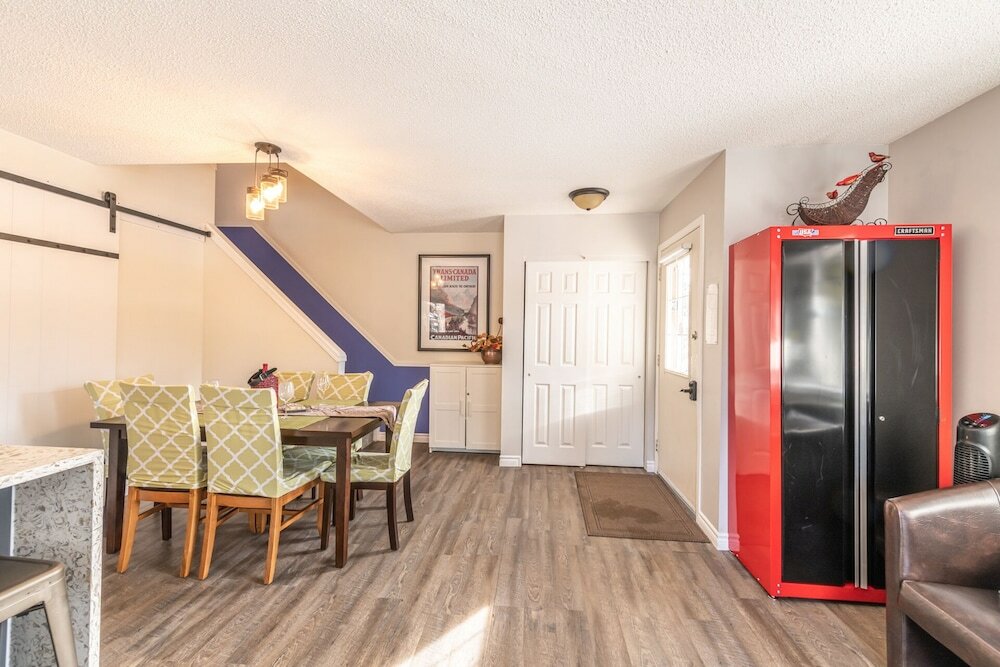 Фото Banff Boundary Lodge