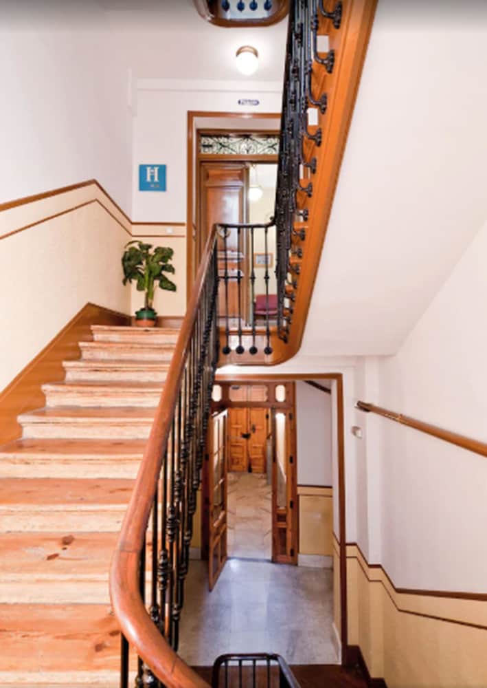 Фото Hostal Oporto