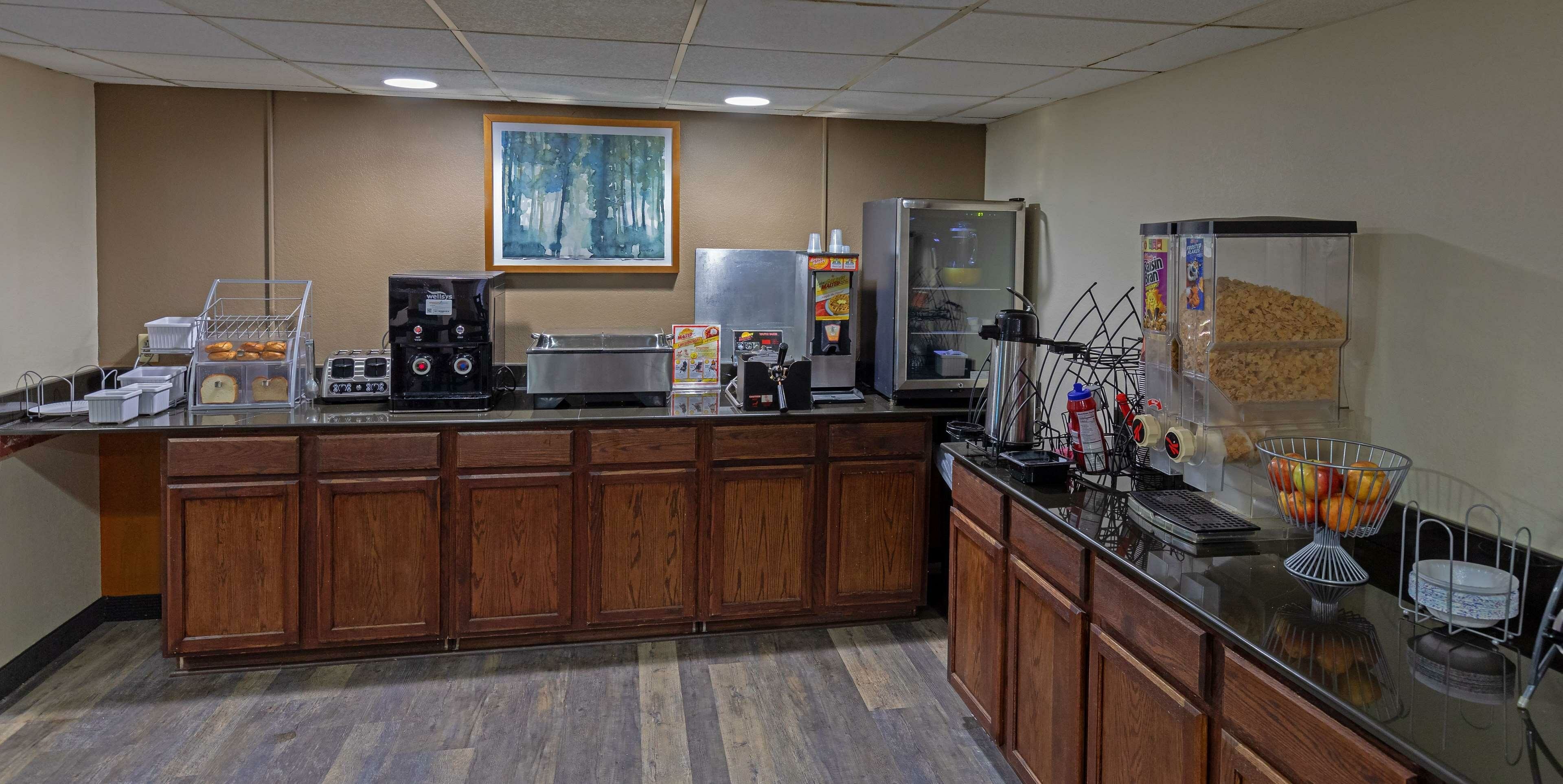 Фото Wingate by Wyndham Somerset