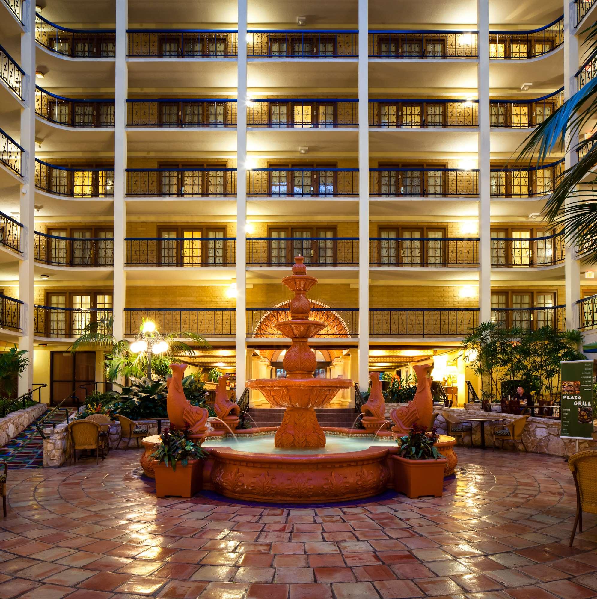 Фото Embassy Suites by Hilton San Antonio Nw I-10