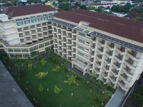 Фото Lombok Raya Hotel