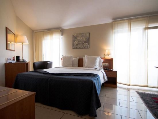 Фото Best Western Plus Grand Hotel Victor Hugo