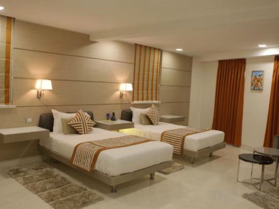 Фото Hotel Residency Fort Mumbai