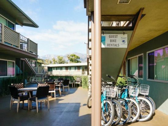 Фото Inn at East Beach