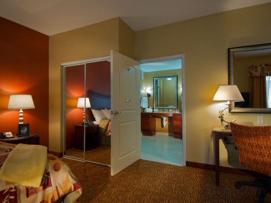 Фото Homewood Suites Medford