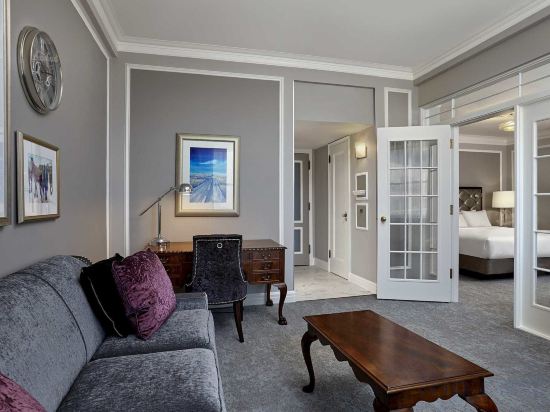 Фото The Hotel Saskatchewan Autograph Collection