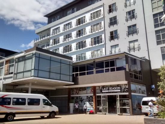 Фото DoubleTree by Hilton Cape Town - Upper Eastside