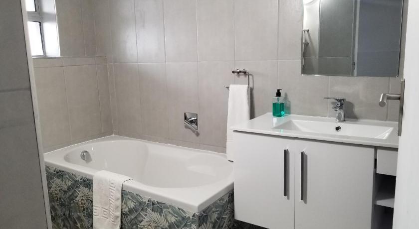 Фото Riviera Hotel