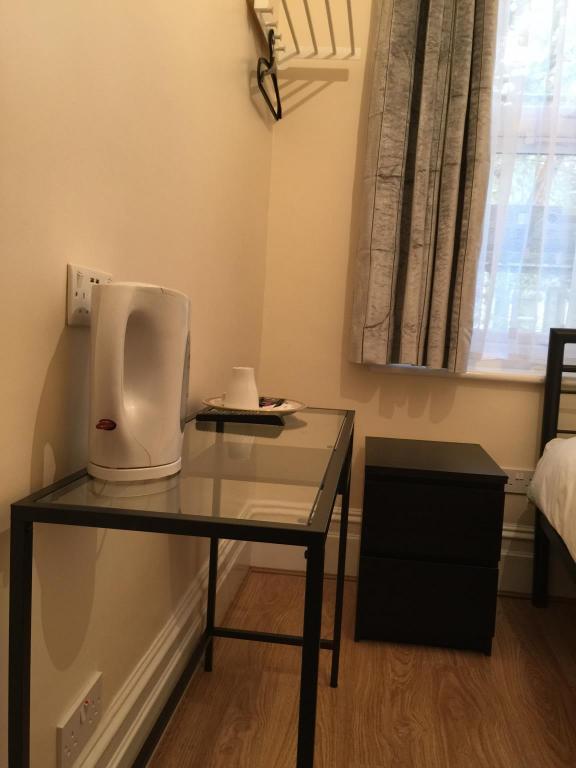 Фото Hellenic Hotel London by Saba