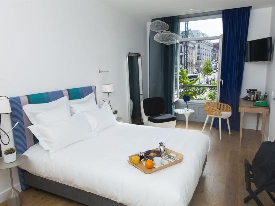 Фото Hôtel Le Lion