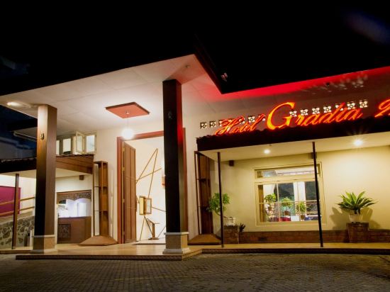 Фото Hotel Gradia 2