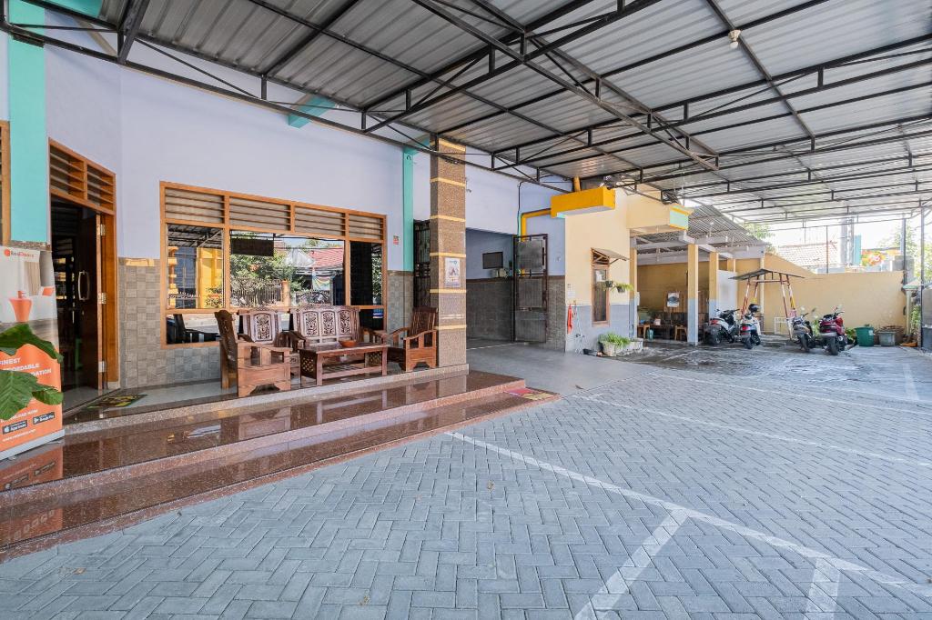 Фото RedDoorz Syariah near Alun Alun Bojonegoro