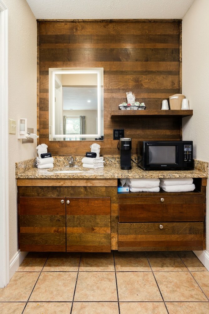 Фото Southern Oaks Inn