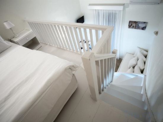 Фото Petradi Beach Lounge Hotel