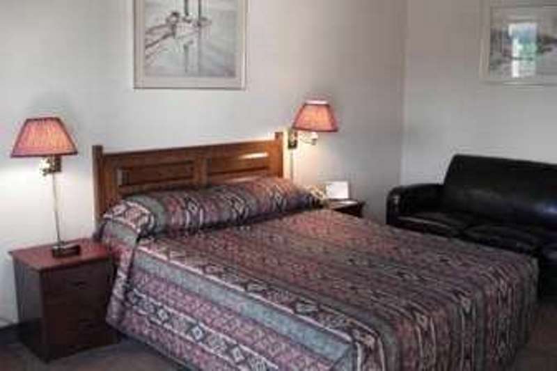 Фото Knights Inn Fort Erie