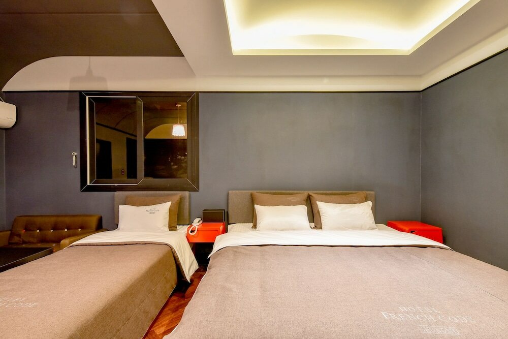 Фото French Code Hotel