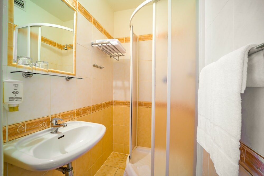 Фото Hotel Uno Prague