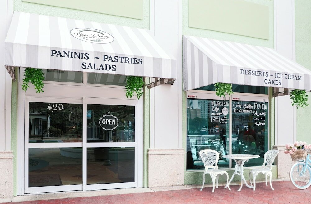 Фото Riverside Hotel