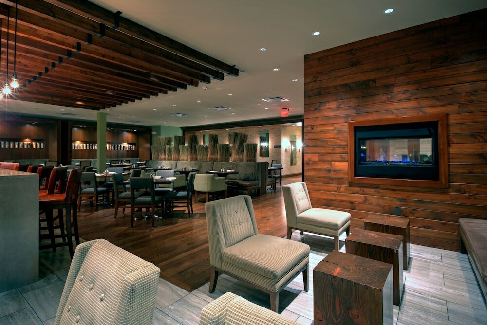Фото Crowne Plaza Lombard Downers Grove, an Ihg Hotel