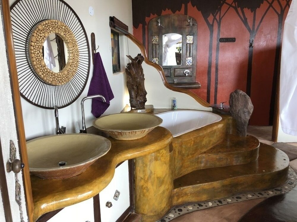 Фото Leopards Rock Bush Boutique