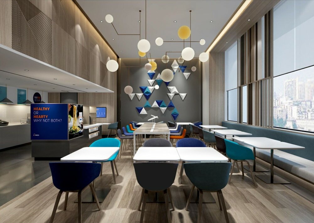 Фото Holiday Inn Express Ningbo City Center