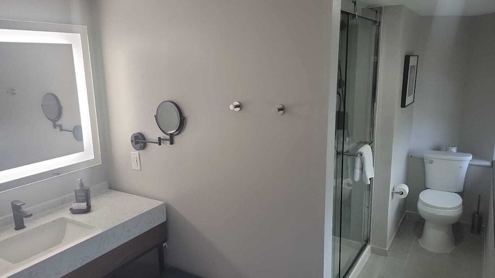 Фото The Plaza Hotel Columbus at Capitol Square