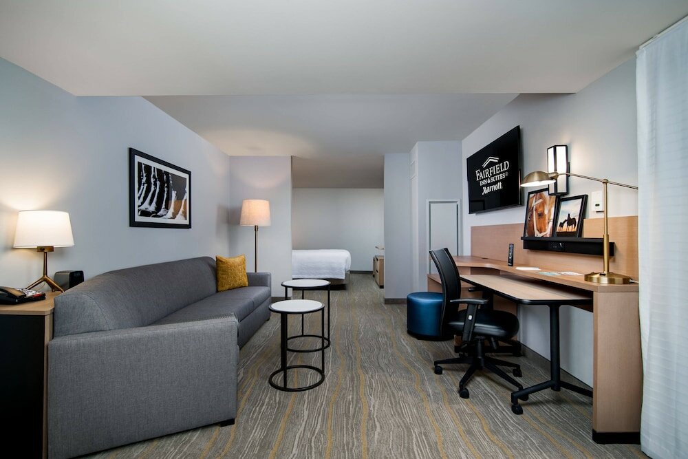 Фото Fairfield Inn & Suites Fort Worth Downtown/Convention Center