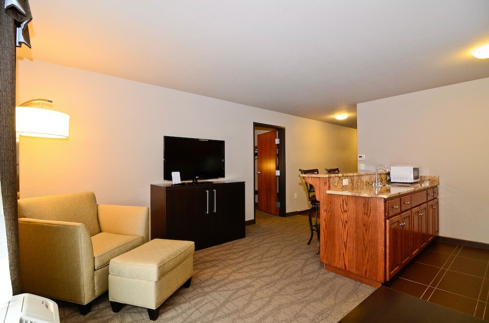 Фото Astoria Hotel and Event Center