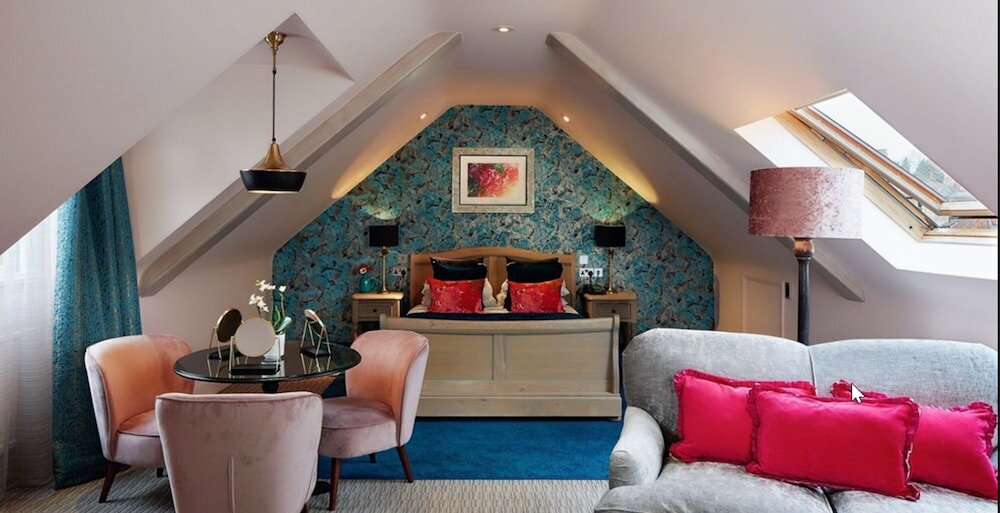Фото Mandolay Hotel Guildford