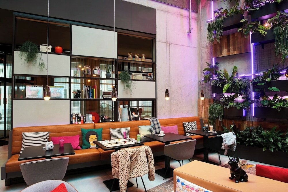 Фото Moxy Brussels City Center