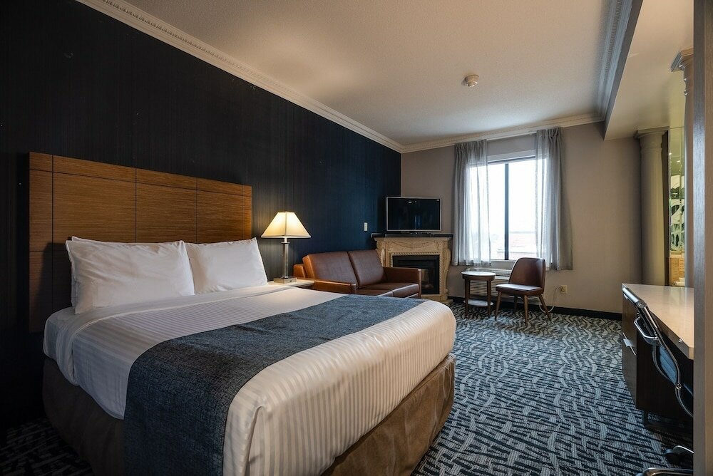 Фото Monte Carlo Inn Toronto West Suites