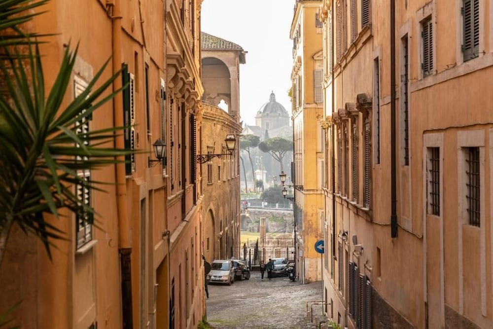 Фото Dimora ai Fori - Guesthouse