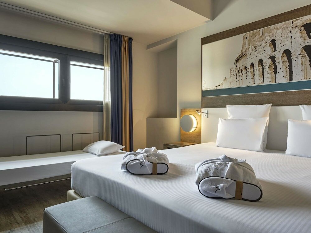 Фото Mercure Roma Centro Colosseo Hotel