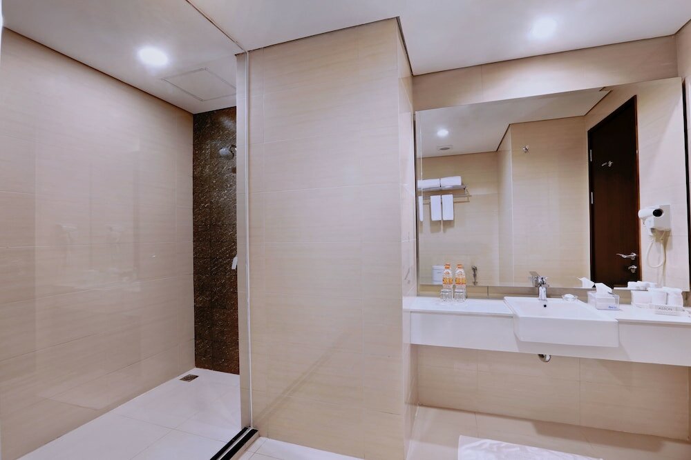 Фото Aston Imperial Bekasi Hotel & Conference Center