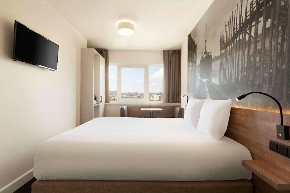 Фото Rotterdam Teleport Hotel