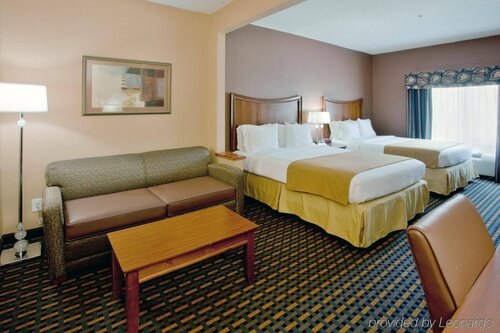Гостиница Holiday Inn Express Hotel & Suites Suffolk, an Ihg Hotel в Саффолке