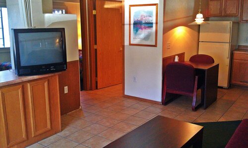Гостиница Manor Suites в Хендерсоне