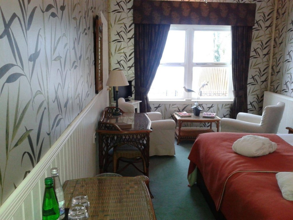 Фото The Lake of Menteith Hotel