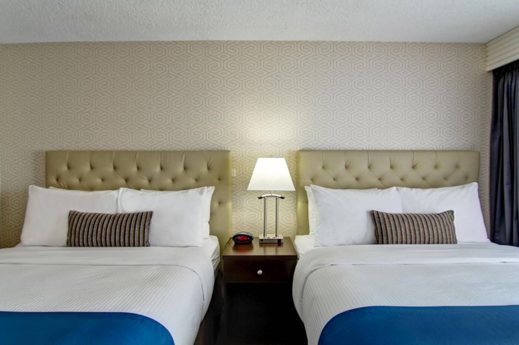 Фото Best Western Cedar Park Inn