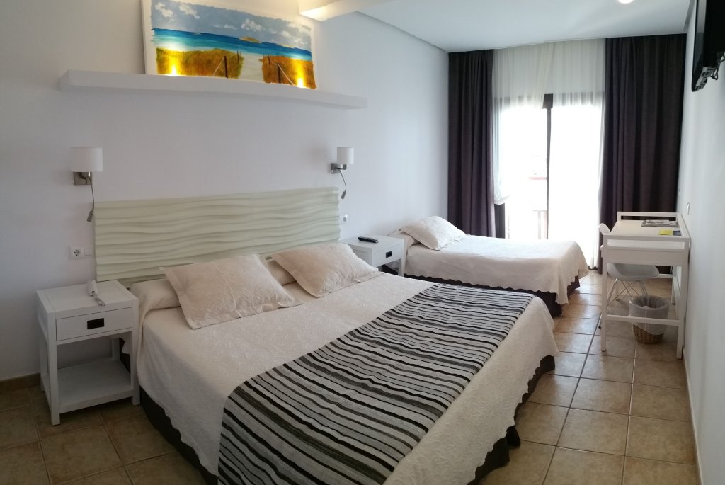 Фото Hotel Bahía