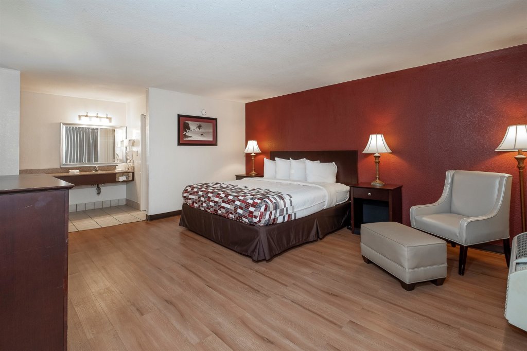 Фото Red Roof Inn Gulfport - Biloxi Airport