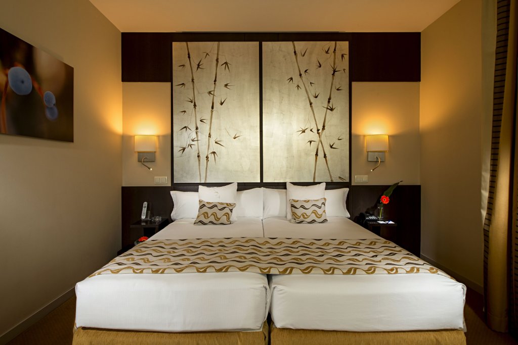 Фото Radisson Red Madrid