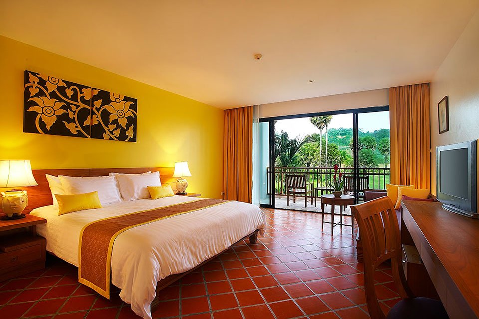 Фото Naithonburi Beach Resort