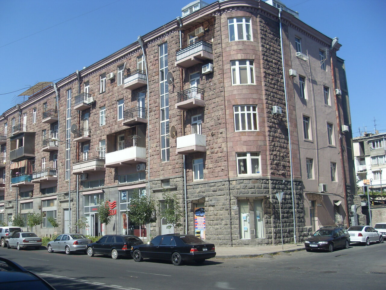 Dolmama ул пушкина 10 ереван фото