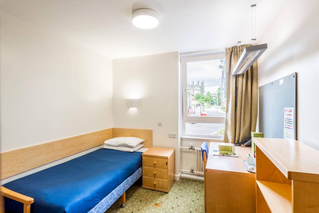 Фото Pollock Halls - Edinburgh First - Campus Accommodation