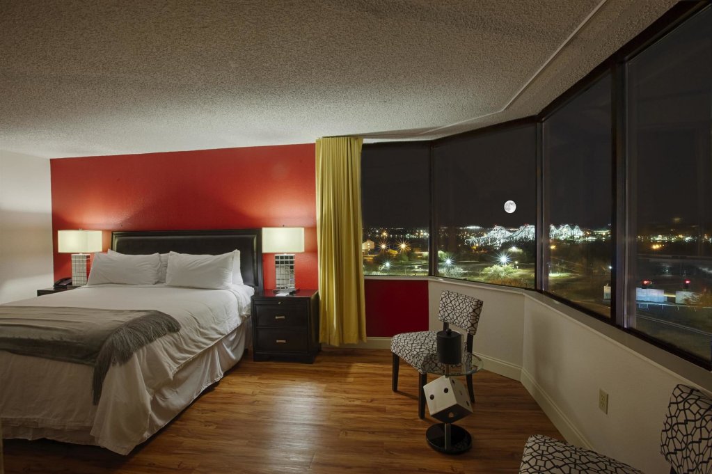 Фото Magnolia Bluffs Casino Hotel, Bw Premier Collection