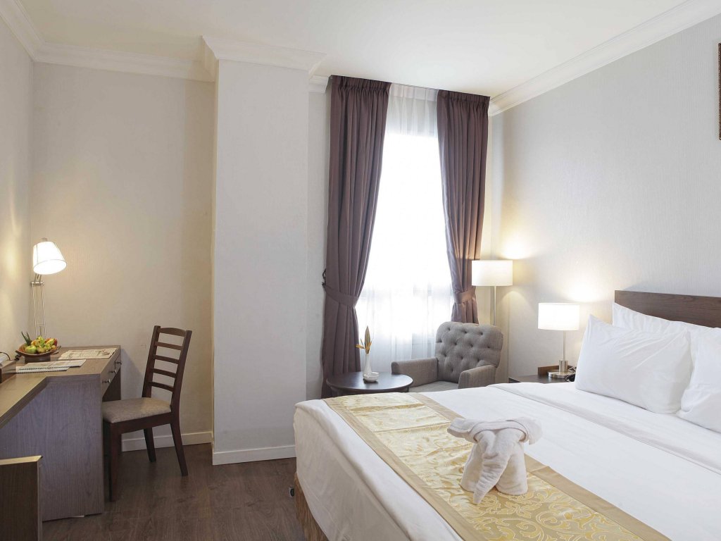 Фото Forbis Hotel