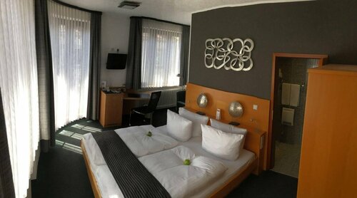 Внешний вид отеля Hotel H. E. Y. M. A. N. N. в Кайзерслаутерне, фото 2